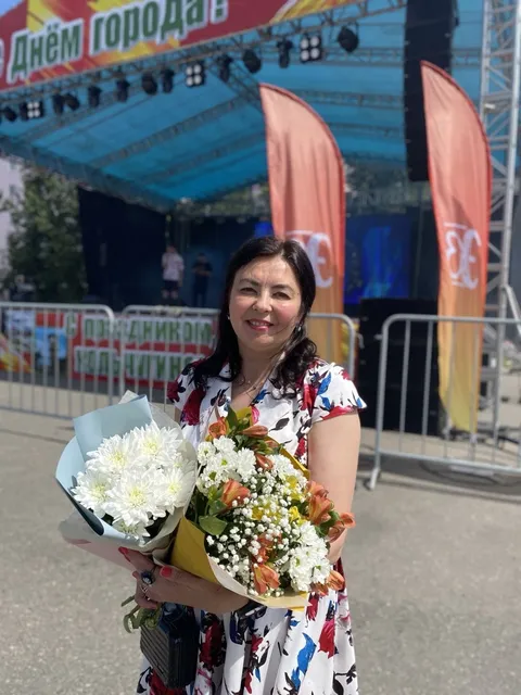 Симонян Елена  Николаевна